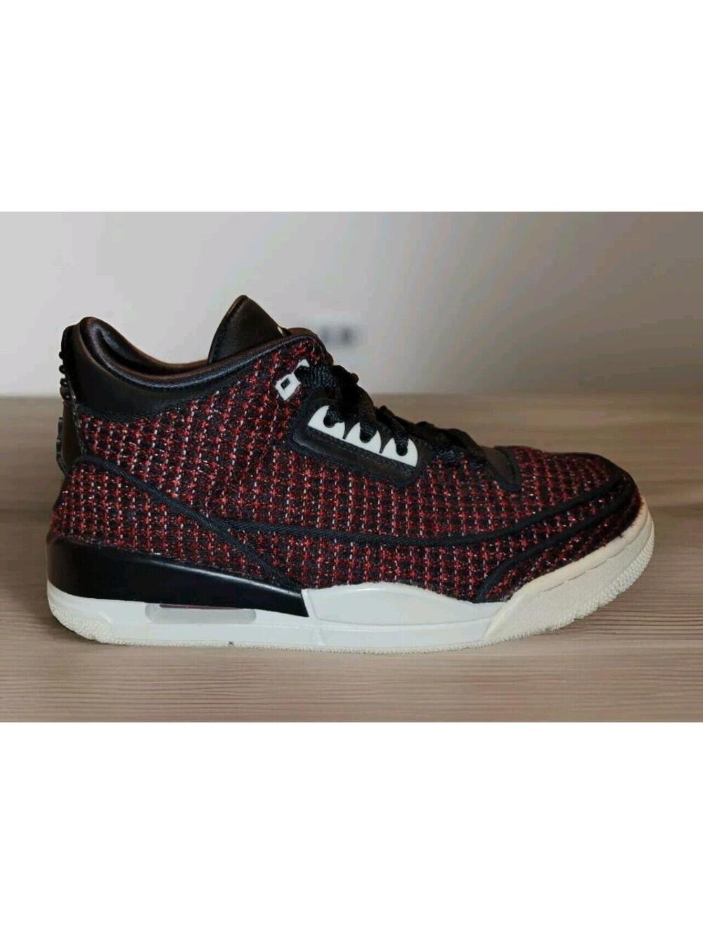 Size 7 - Anna Wintour x Air Jordan 3 Retro University Red W